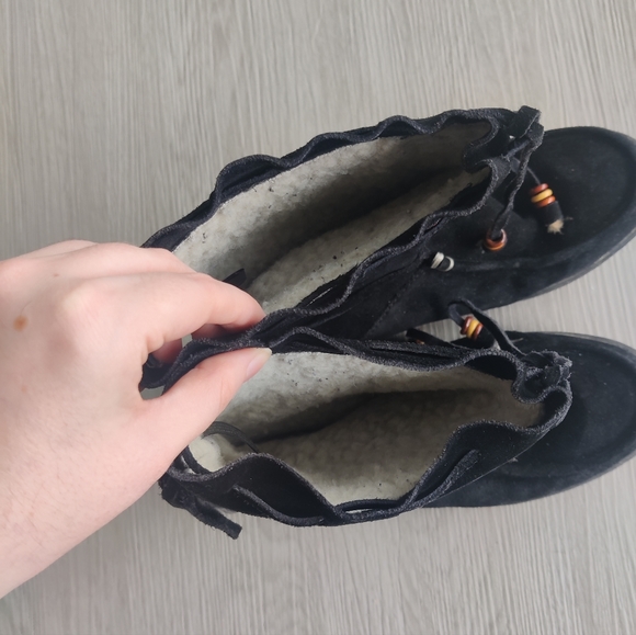 Black Winter Boots - Expression - Picture 4 of 4